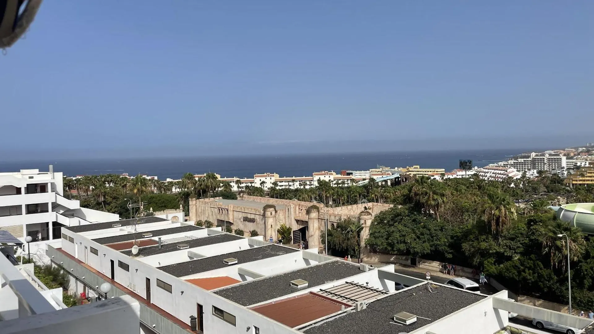 Tropical Bliss Escape In Costa Adeje의 연락처